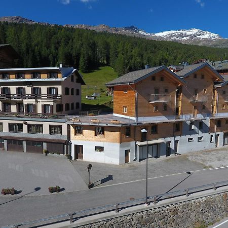 Hotel Meublè Adler - Rooms&Mountain Apartments Santa Caterina Valfurva Buitenkant foto