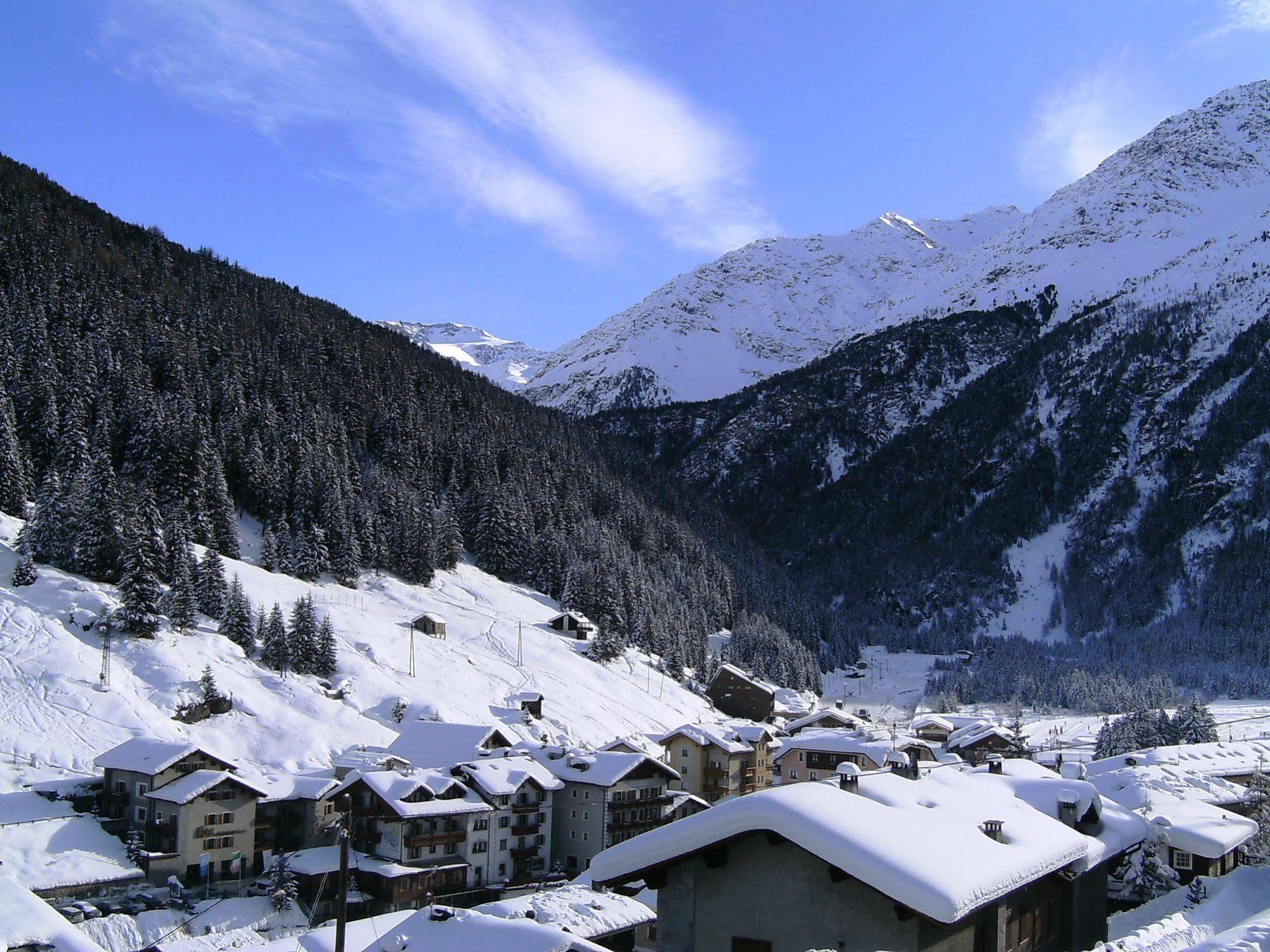 Hotel Meublè Adler - Rooms&Mountain Apartments Santa Caterina Valfurva Buitenkant foto