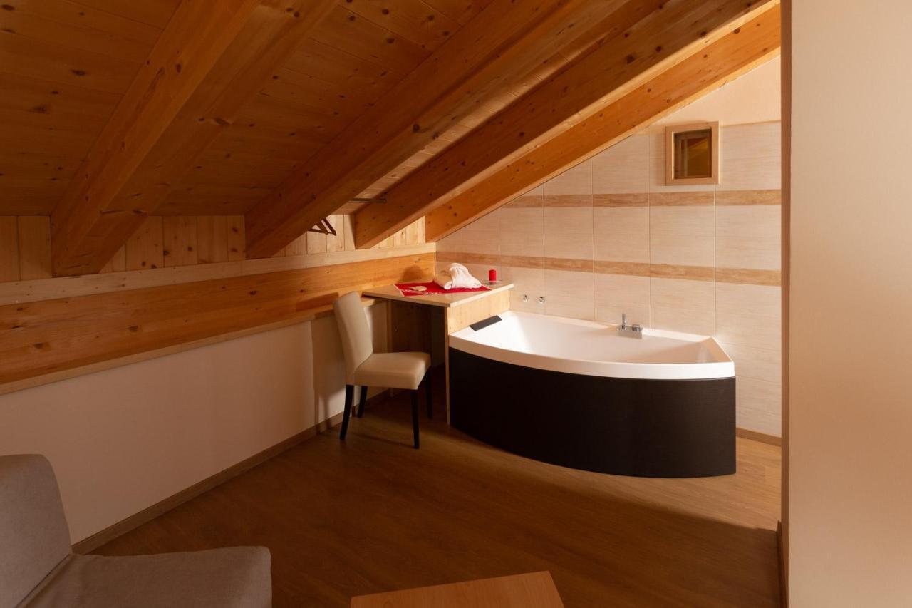 Hotel Meublè Adler - Rooms&Mountain Apartments Santa Caterina Valfurva Buitenkant foto